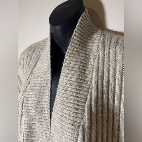 Open cardigan sweater - Picture 3 of 6